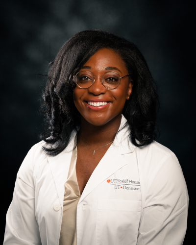 Raven-Deneice Carouthers, DDS
