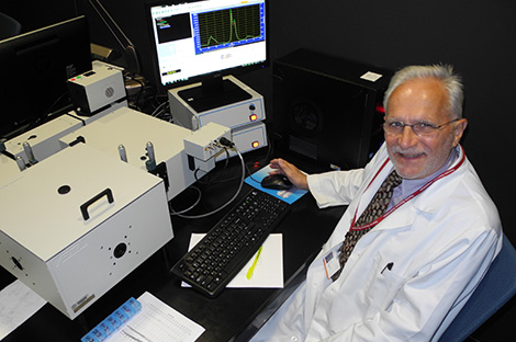 UT Dentists Doctor sitting performing imaging